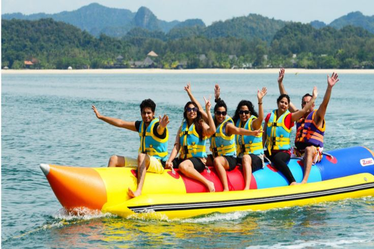Banana Boat Cenang Beach